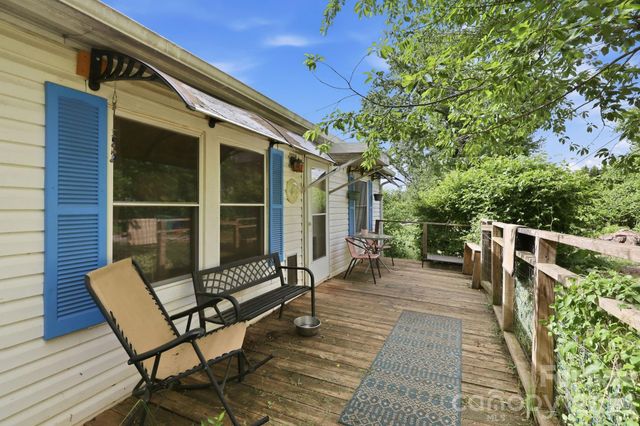 131 Vinewood Circle, Asheville, NC 28806