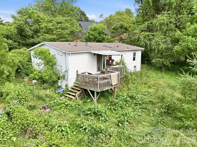 131 Vinewood Circle, Asheville, NC 28806