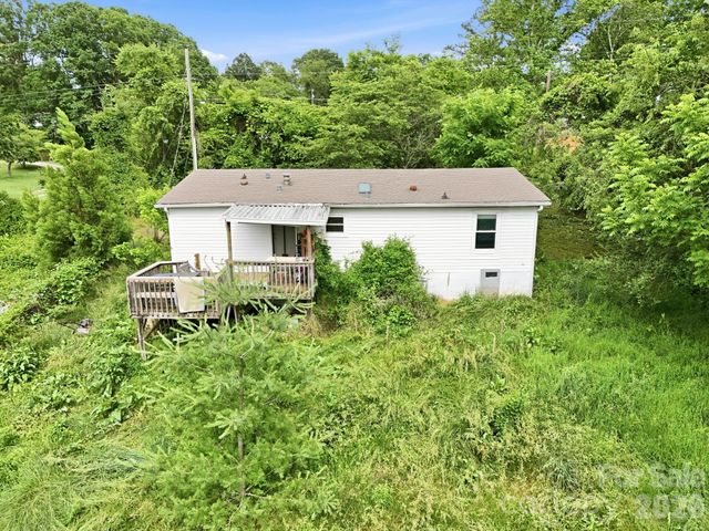 131 Vinewood Circle, Asheville, NC 28806