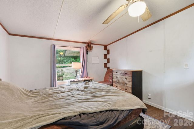 131 Vinewood Circle, Asheville, NC 28806