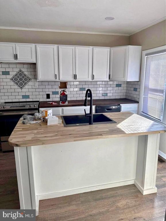 1 SUSSEX, Ewing, NJ 08638