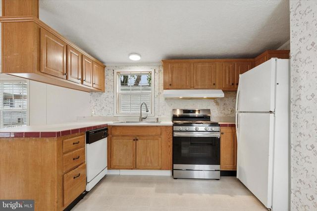 5133 ROSEBERRY DR, Doylestown, PA 18902