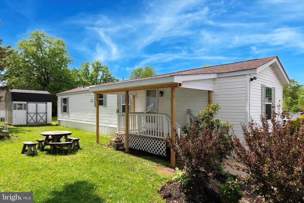5133 ROSEBERRY DR, Doylestown, PA 18902