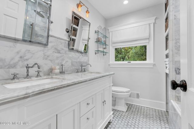 20 Mahoras Drive, Ocean Twp, NJ 07712