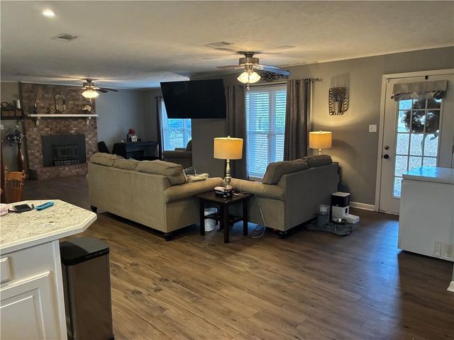 580 ELMUS PAUL Road, Pineville, LA 71360