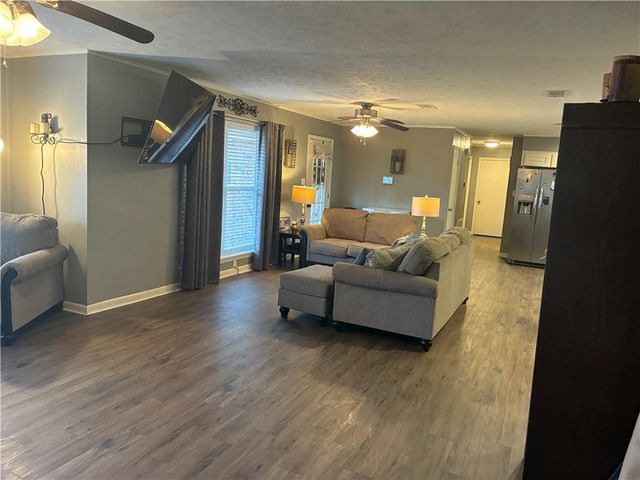 580 ELMUS PAUL Road, Pineville, LA 71360