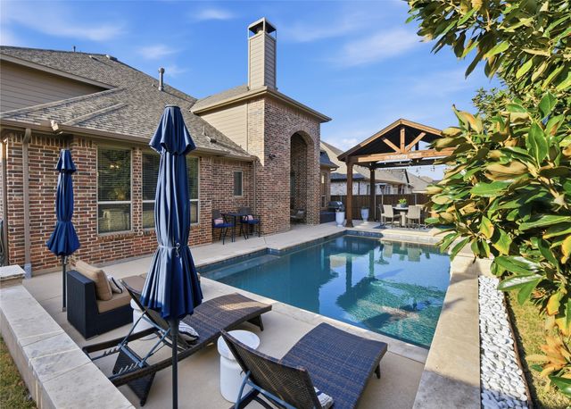 1036 Cabinside Drive, Roanoke, TX 76262