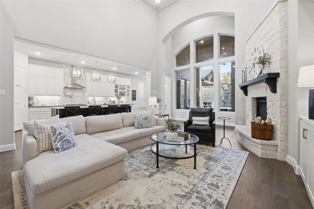 1036 Cabinside Drive, Roanoke, TX 76262