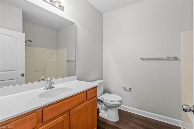 923 Windcastle Lane 305, Winston-salem, NC 27105