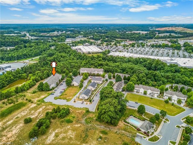 923 Windcastle Lane 305, Winston-salem, NC 27105