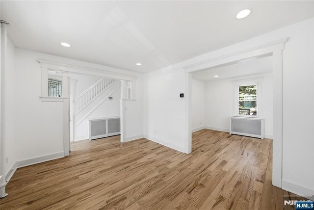 155 W Clinton Avenue, Bergenfield, NJ 07621