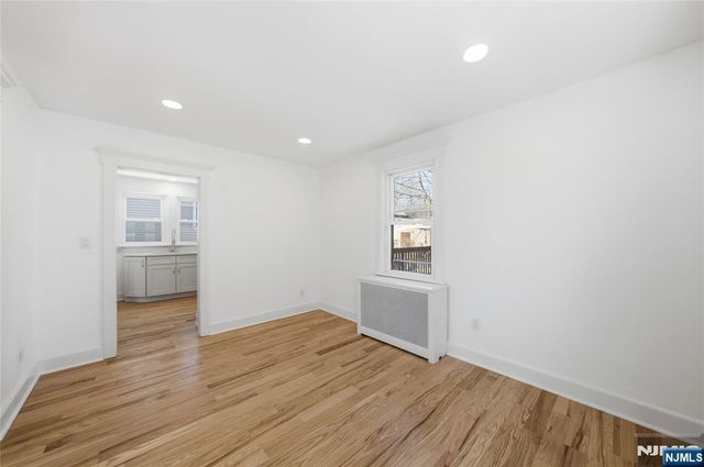 155 W Clinton Avenue, Bergenfield, NJ 07621