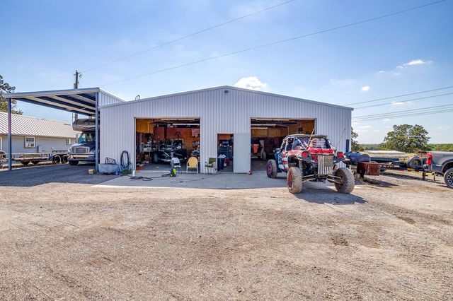 207 Trails End, Poolville, TX 76487