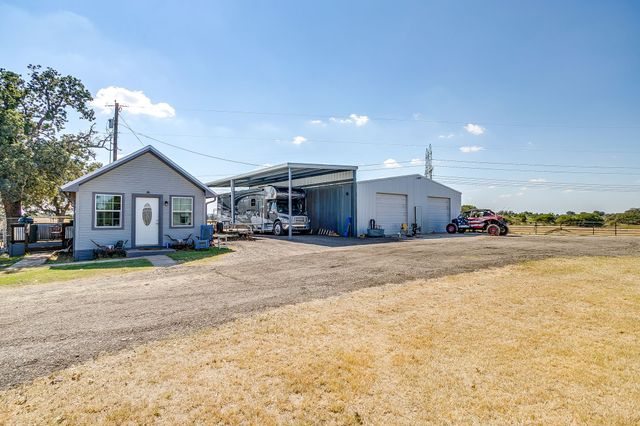 207 Trails End, Poolville, TX 76487