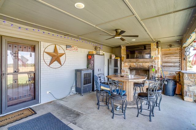 207 Trails End, Poolville, TX 76487