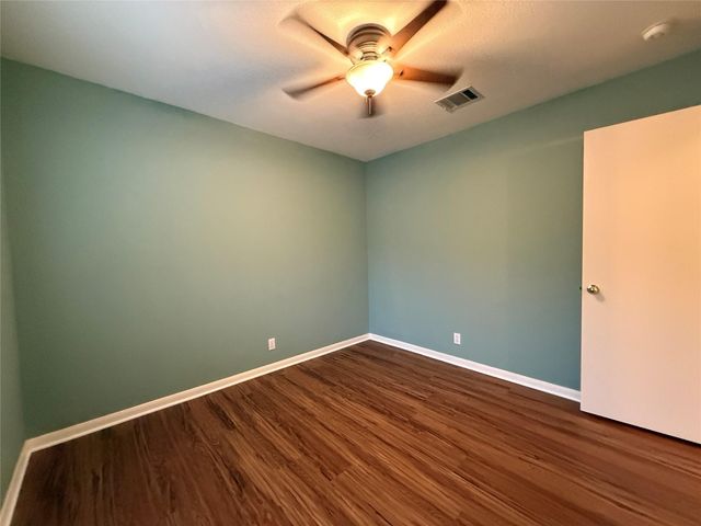 25 Azalea DR, Georgetown, TX 78626