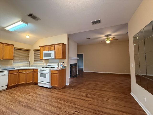 25 Azalea DR, Georgetown, TX 78626