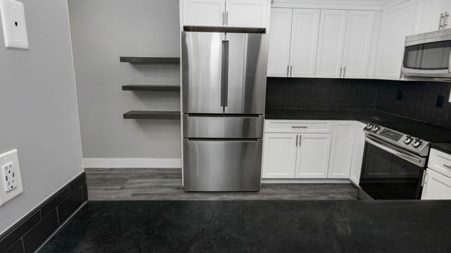 12 Ledgewood Hills Dr Apt 102, Nashua, NH 03062