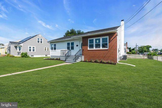 33 W 2ND ST, Burlington, NJ 08016