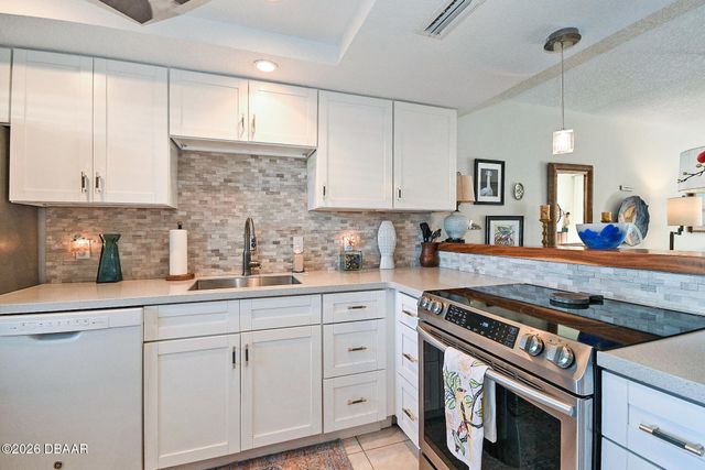 325 N Causeway N B102, New Smyrna Beach, FL 32169