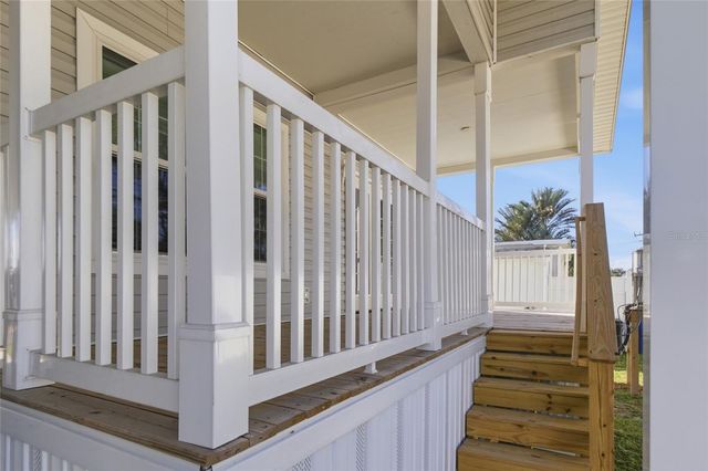 571 ORIENTAL POPPY DRIVE, Venice, FL 34293