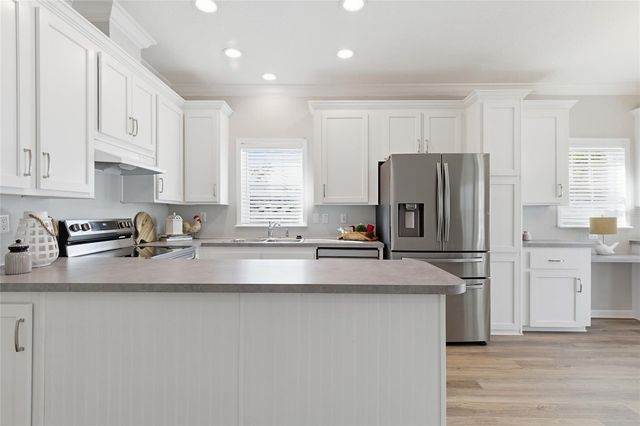 571 ORIENTAL POPPY DRIVE, Venice, FL 34293