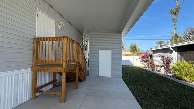 571 ORIENTAL POPPY DRIVE, Venice, FL 34293