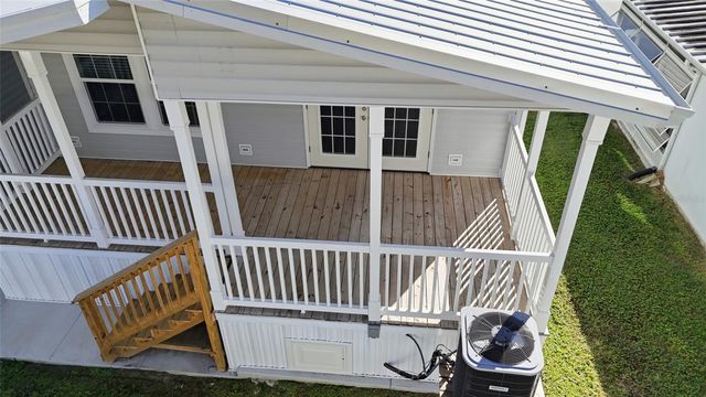 571 ORIENTAL POPPY DRIVE, Venice, FL 34293