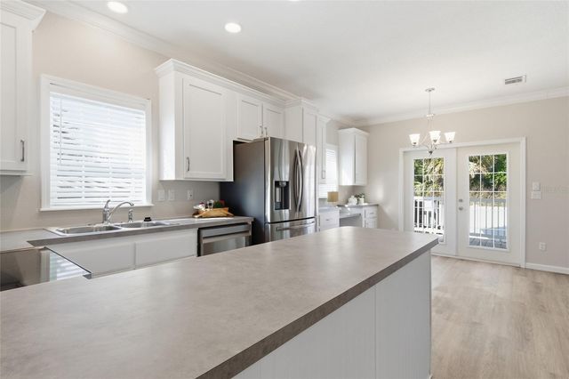 571 ORIENTAL POPPY DRIVE, Venice, FL 34293