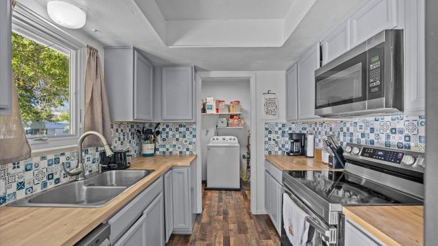 932 E Carolina Avenue, Fruita, CO 81521