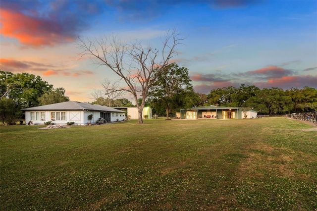 16525 SW 5TH PLACE, Newberry, FL 32669