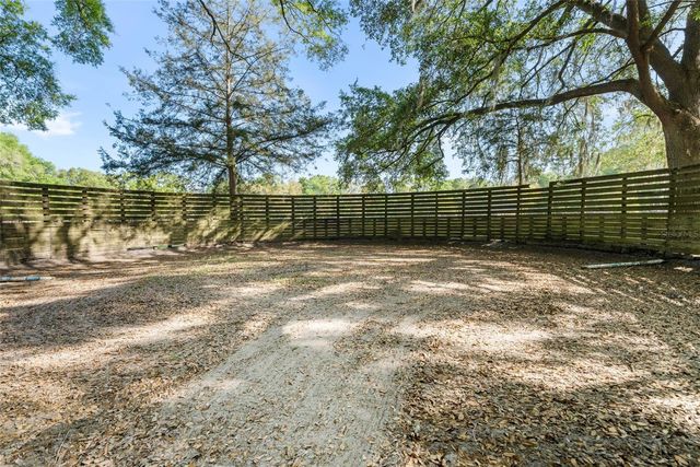 16525 SW 5TH PLACE, Newberry, FL 32669
