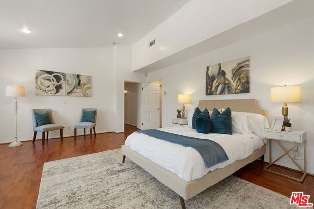 5216 Sale Avenue, Los Angeles, CA 91364