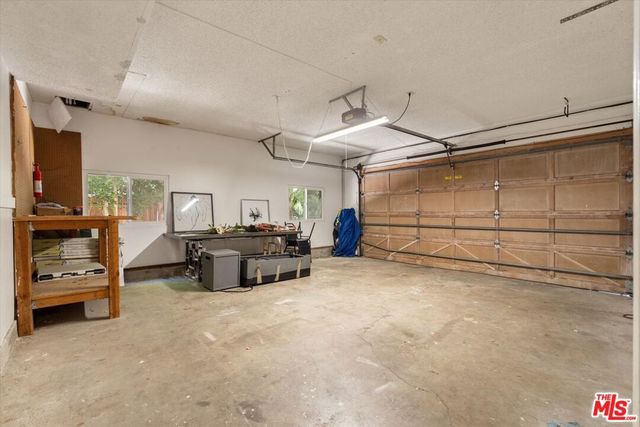 5216 Sale Avenue, Los Angeles, CA 91364