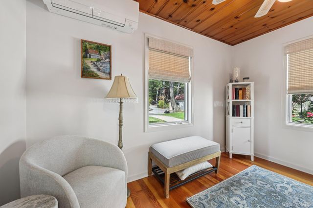 14 Woodlands Terrace, Greenwood Lake, NY 10925