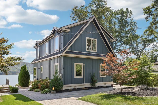 14 Woodlands Terrace, Greenwood Lake, NY 10925