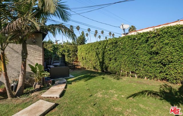4431 S Wilton Place, Los Angeles, CA 90062