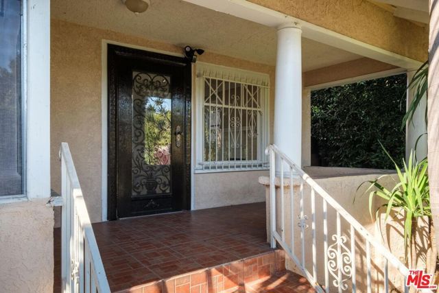 4431 S Wilton Place, Los Angeles, CA 90062