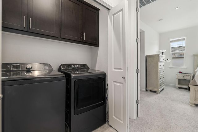 17353 Morning View Dr, Lathrop, CA 95330