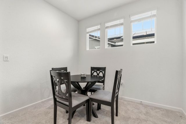 17353 Morning View Dr, Lathrop, CA 95330