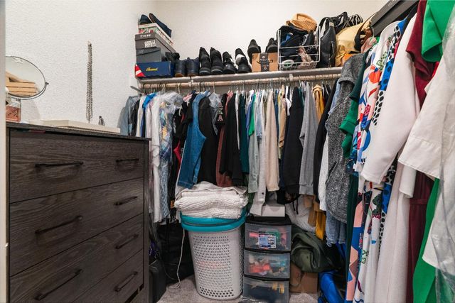 17353 Morning View Dr, Lathrop, CA 95330