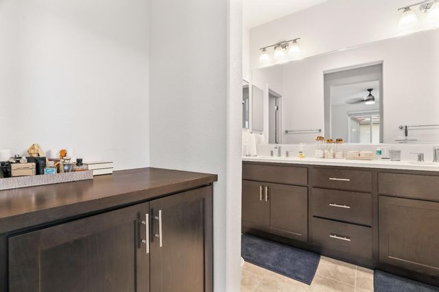 17353 Morning View Dr, Lathrop, CA 95330