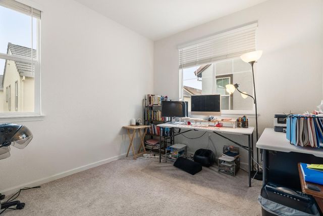 17353 Morning View Dr, Lathrop, CA 95330