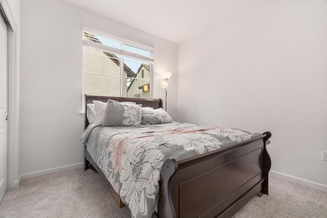 17353 Morning View Dr, Lathrop, CA 95330