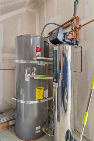 17353 Morning View Dr, Lathrop, CA 95330