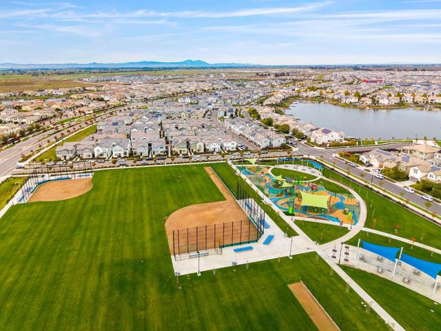 17353 Morning View Dr, Lathrop, CA 95330