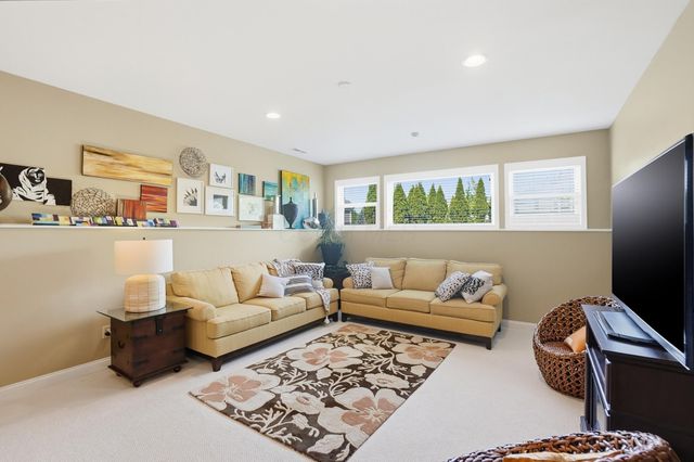 8515 Mallard Circle, Plain City, OH 43064