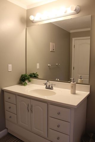 75 Huntoon Memorial Hwy 1-2, Leicester, MA 01524