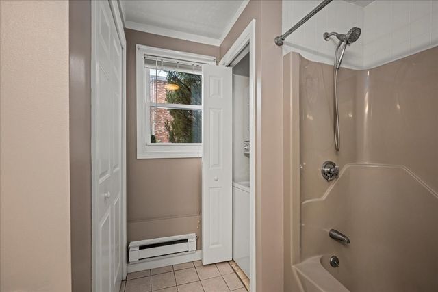 75 Huntoon Memorial Hwy 1-2, Leicester, MA 01524