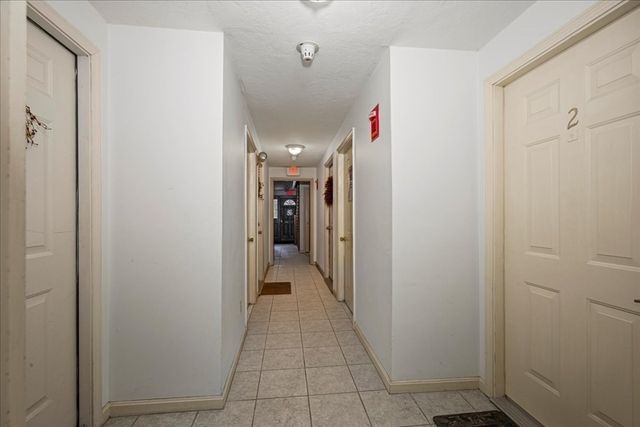 75 Huntoon Memorial Hwy 1-2, Leicester, MA 01524